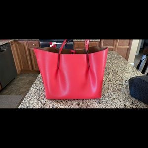 This bag is almost brand new! Only used a Few times!